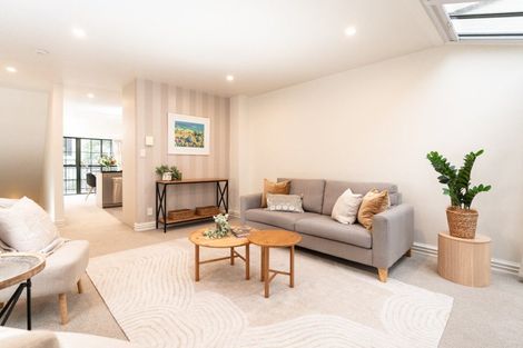 Photo of property in 16b Hobson Street, Thorndon, Wellington, 6011