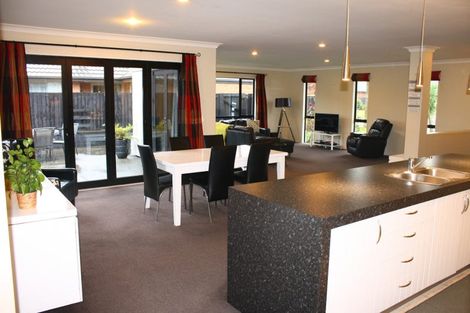 Photo of property in 17 Cairnbrae Drive, Prebbleton, 7604