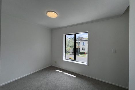 Photo of property in 4 Barnea Circle, Glen Eden, Auckland, 0602