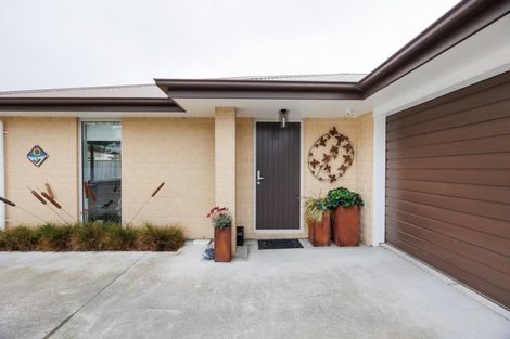 Photo of property in 5a Blenheim Place, Feilding, 4702