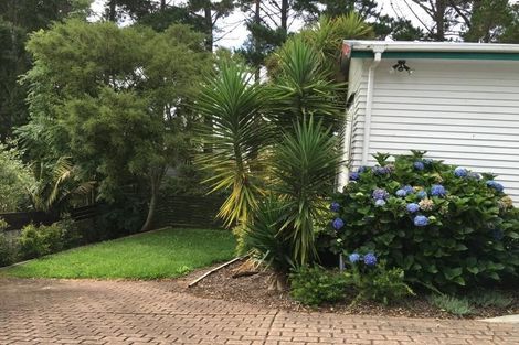 Photo of property in 59 Woodside Road, Massey, Auckland, 0614