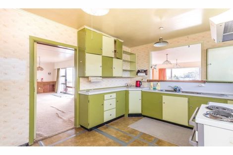 Photo of property in 8 Sarona Avenue, Glen Eden, Auckland, 0602