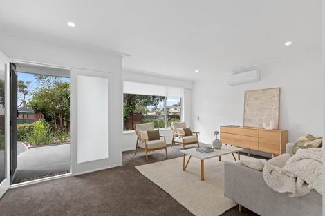 Photo of property in 1/35 Lynwood Road, New Lynn, Auckland, 0600