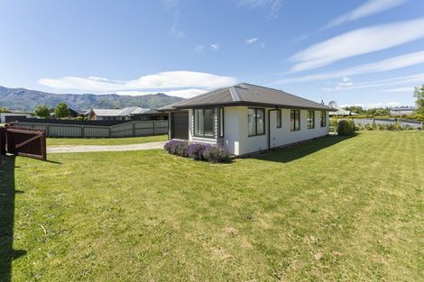 Photo of property in 16 Francis Lane, Lake Hawea, Wanaka, 9382