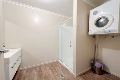 Photo of property in 108u2 Old Farm Road, Hamilton East, Hamilton, 3216