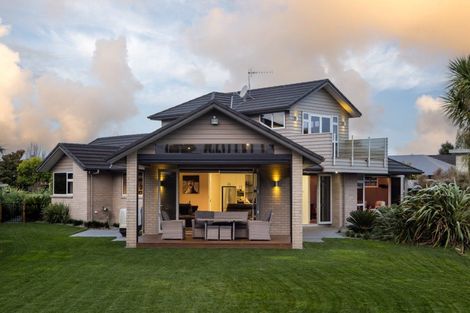 Photo of property in 142 Saint James Drive, Huntington, Hamilton, 3210