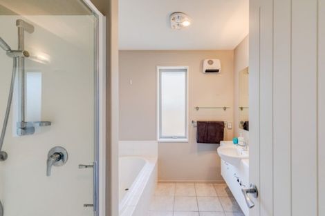 Photo of property in 11 Cairnbrae Drive, Prebbleton, 7604