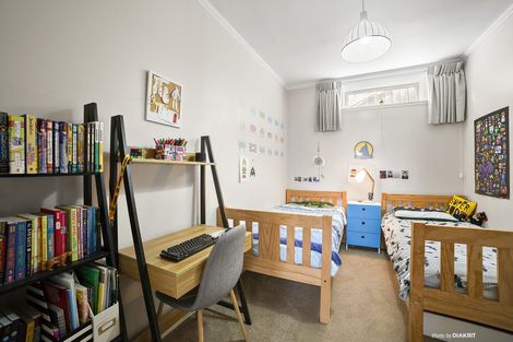 Photo of property in 85 The Parade, Island Bay, Wellington, 6023