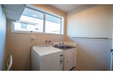 Photo of property in 19 Broadfell Avenue, Avonhead, Christchurch, 8042