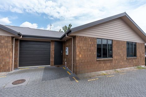 Photo of property in 31u2 Jones Crescent, Melville, Hamilton, 3206