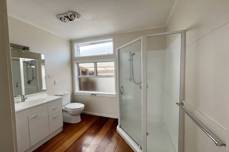 Photo of property in 25 Belt Road, Moturoa, New Plymouth, 4310