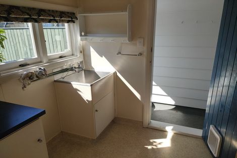 Photo of property in 17 Birdwood Road, Waterloo, Lower Hutt, 5011
