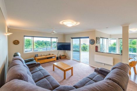 Photo of property in 14r Estates Terrace, Welcome Bay, Tauranga, 3175