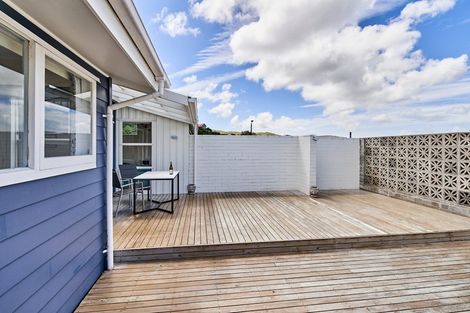 Photo of property in 2 Cranwell Street, Churton Park, Wellington, 6037