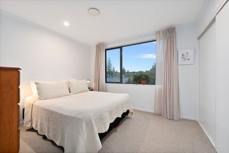 Photo of property in 1/18 Titoki Street, Te Atatu Peninsula, Auckland, 0610