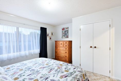 Photo of property in 2/23 Septimus Place, Henderson, Auckland, 0612