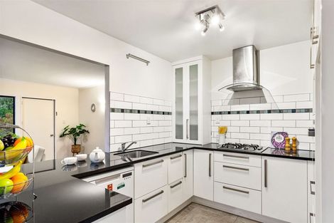 Photo of property in 17 Ebony Place, Massey, Auckland, 0614