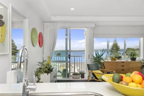 Photo of property in 12 Maunganui Road, Mount Maunganui, 3116