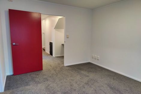 Photo of property in 8/3 Kelvin Grove, Te Aro, Wellington, 6011