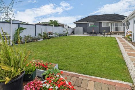 Photo of property in 8 Julian Place, Otara, Auckland, 2023