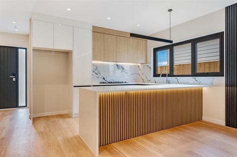 Photo of property in 23 Whakairo Crescent, Gulf Harbour, 0930