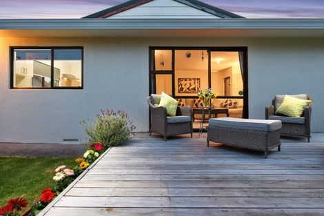 Photo of property in 2/23 Septimus Place, Henderson, Auckland, 0612