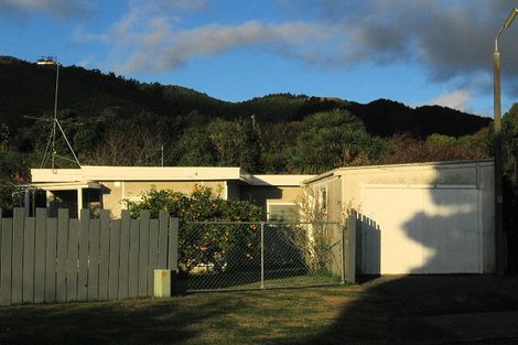 Photo of property in 9 Karu Crescent, Waikanae, 5036