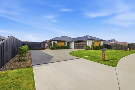 Photo of property in 9 Merino Crescent, Amberley, 7410
