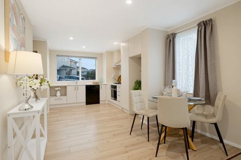 Photo of property in 11 Manatu Lane, Kelston, Auckland, 0602