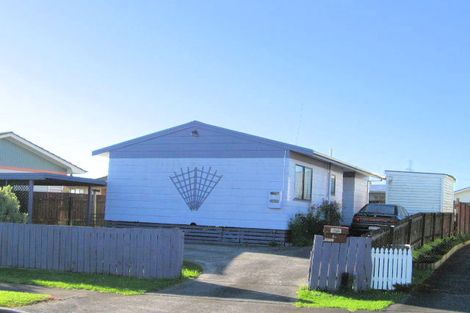 Photo of property in 2 Rimini Place, Clover Park, Auckland, 2023