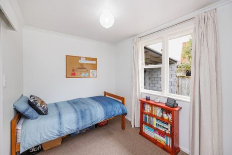 Photo of property in 121 Ruamahanga Crescent, Terrace End, Palmerston North, 4410