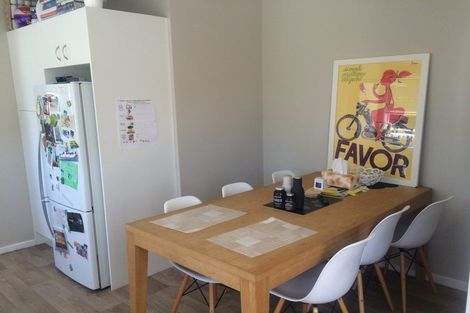 Photo of property in 19 Otakau Road, Milford, Auckland, 0620