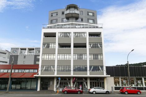 Photo of property in Endeavour Apartments, 18/125u Thorndon Quay, Pipitea, Wellington, 6011