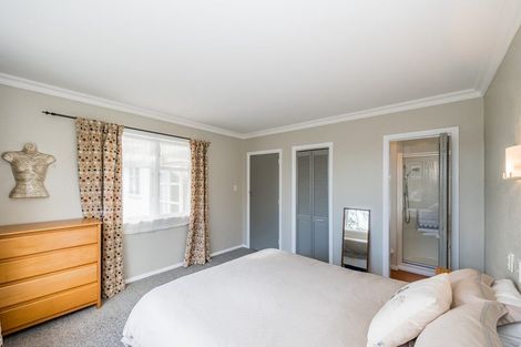 Photo of property in 9 Tennis Court Road, Raumati South, Paraparaumu, 5032