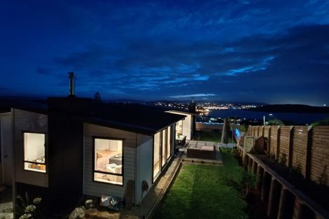 Photo of property in 8 The Track, Plimmerton, Porirua, 5026