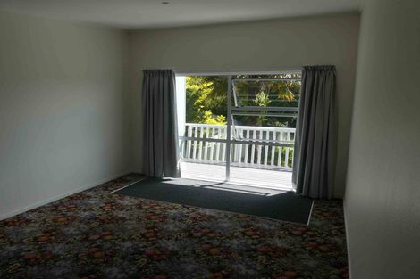 Photo of property in 59 Kaurilands Road, Titirangi, Auckland, 0604