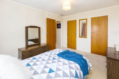 Photo of property in 50f2- Kowhai Avenue, Ebdentown, Upper Hutt, 5018