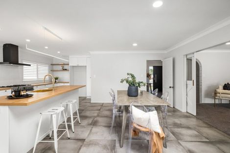 Photo of property in 15 Endeavour Avenue, Welcome Bay, Tauranga, 3112