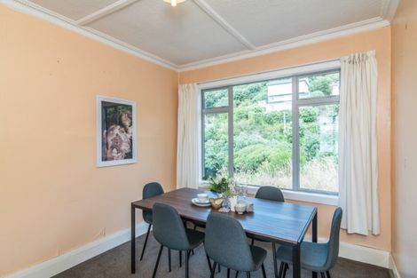 Photo of property in 24 Hungerford Road, Lyall Bay, Wellington, 6022