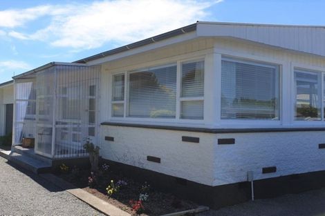 Photo of property in 49 Winters Road, Redwood, Christchurch, 8051