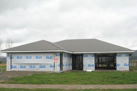 Photo of property in 9 Jacaranda Drive, Whitianga, 3510