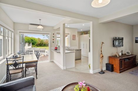 Photo of property in 10 Garnett Avenue, Spreydon, Christchurch, 8024