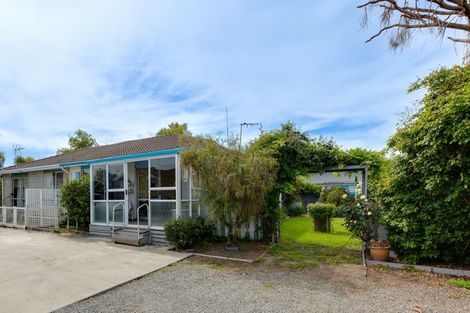 Photo of property in 2/136 Wainoni Road, Avondale, Christchurch, 8061
