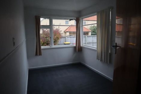Photo of property in 112 Avonhead Road, Avonhead, Christchurch, 8042
