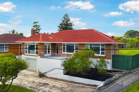 Photo of property in 38 Kohekohe Street, New Lynn, Auckland, 0600