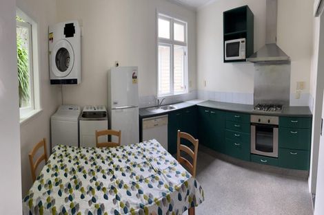 Photo of property in 215 Aro Street, Aro Valley, Wellington, 6021