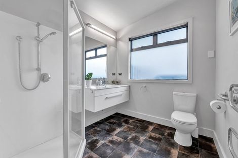 Photo of property in 4 Cherry Lane, Hurdon, New Plymouth, 4310