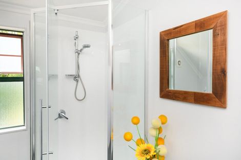 Photo of property in 5 Rangitira Avenue, Palmerston North, 4414