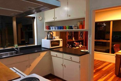 Photo of property in 18a Caesars Place, Churton Park, Wellington, 6037