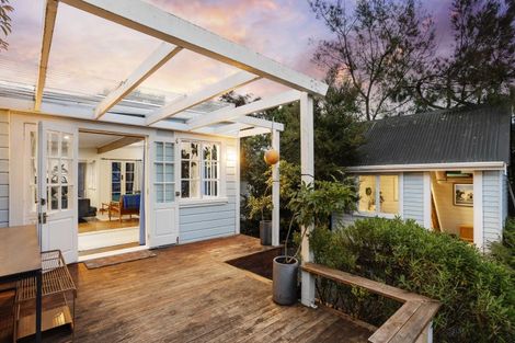 Photo of property in 92 Beach Road, Long Beach, Port Chalmers, 9081